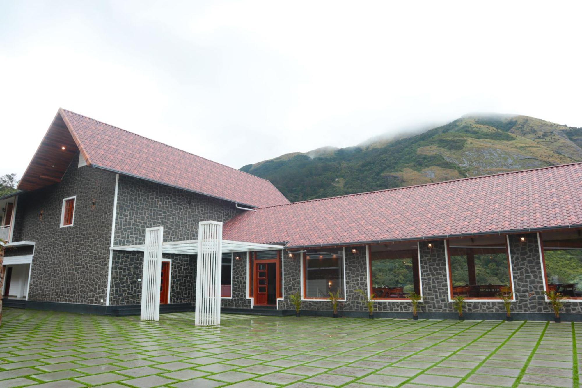 ホテル The Teatree Munnar Suryanelli エクステリア 写真