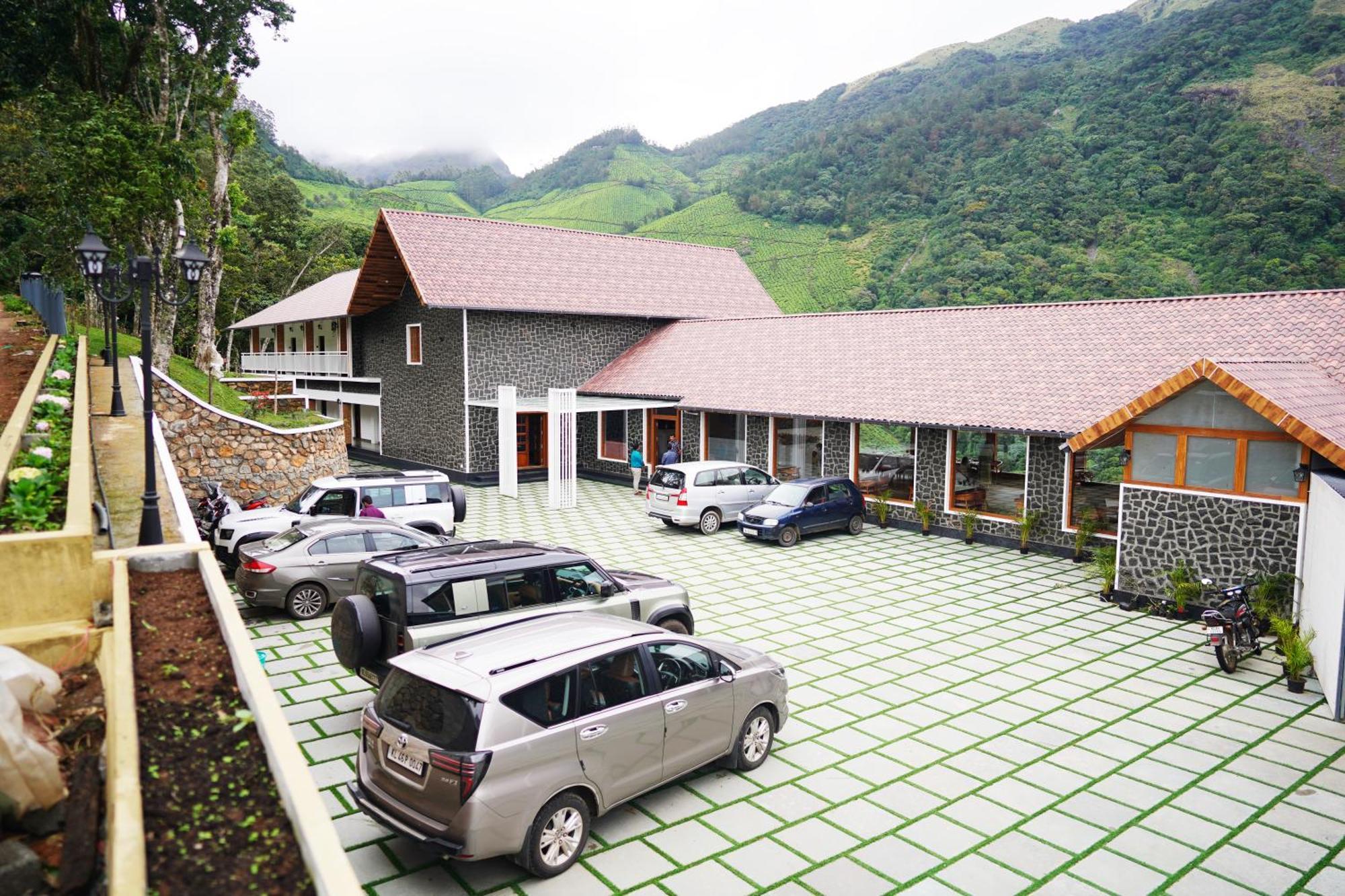 ホテル The Teatree Munnar Suryanelli エクステリア 写真