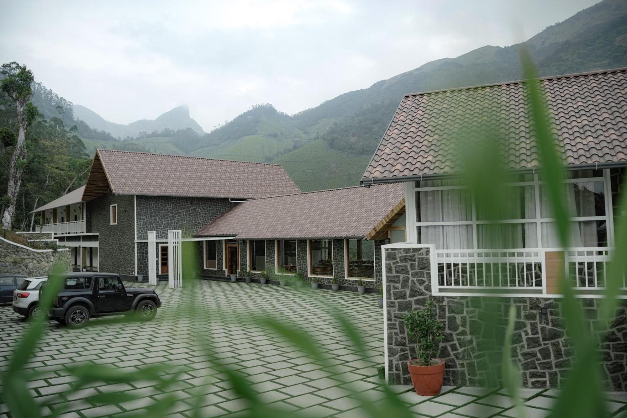 ホテル The Teatree Munnar Suryanelli エクステリア 写真