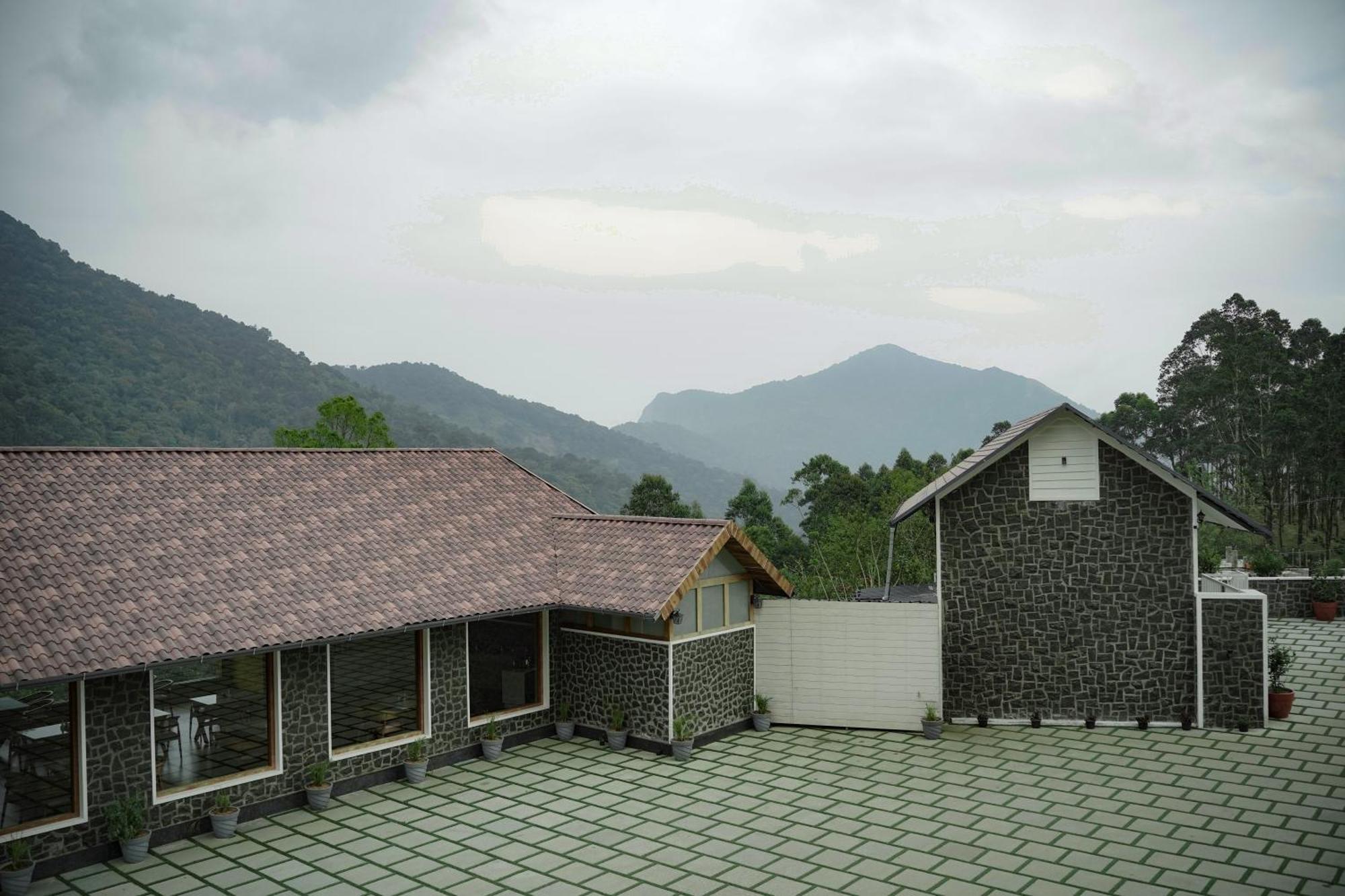 ホテル The Teatree Munnar Suryanelli エクステリア 写真