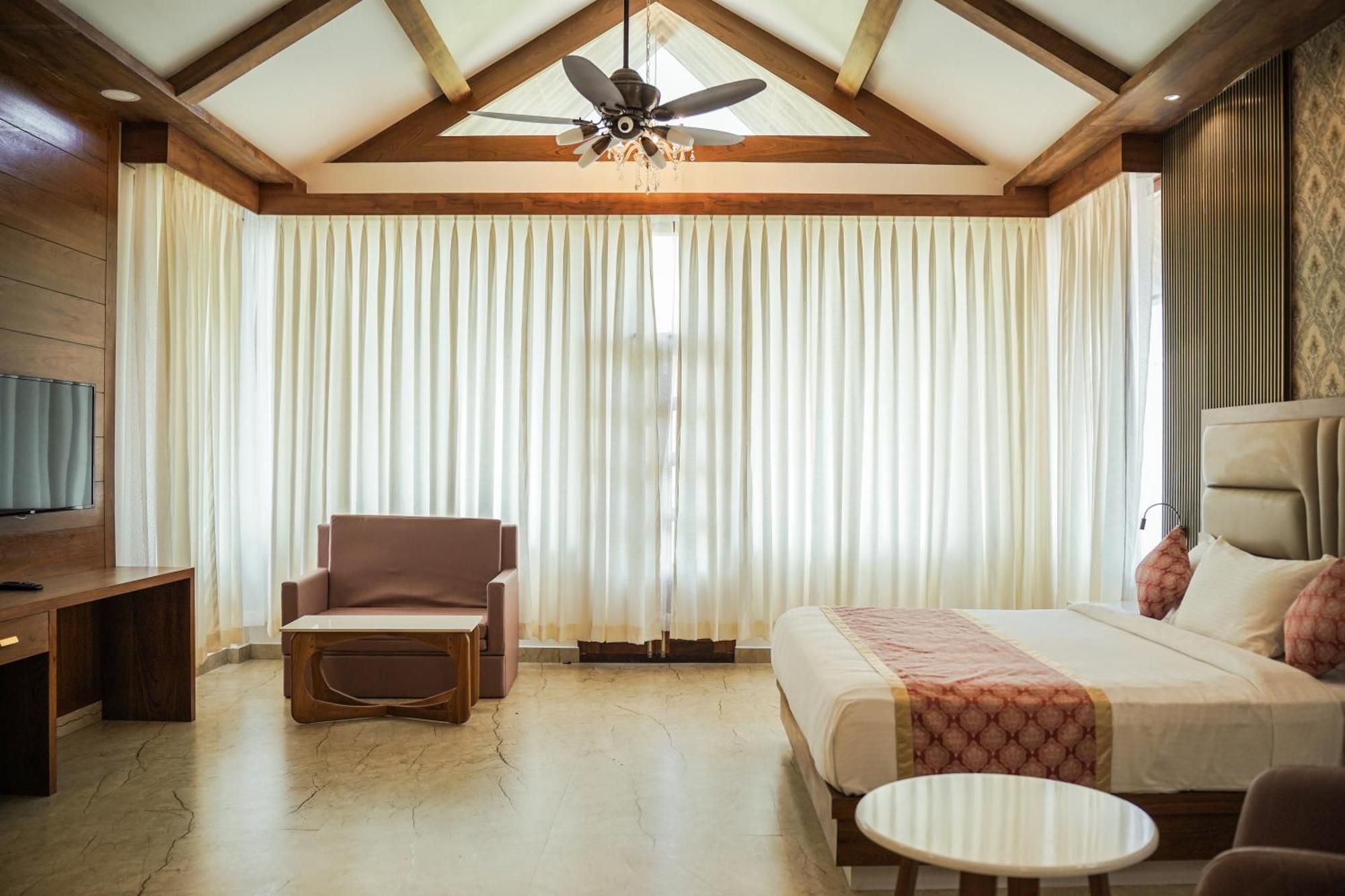 ホテル The Teatree Munnar Suryanelli エクステリア 写真