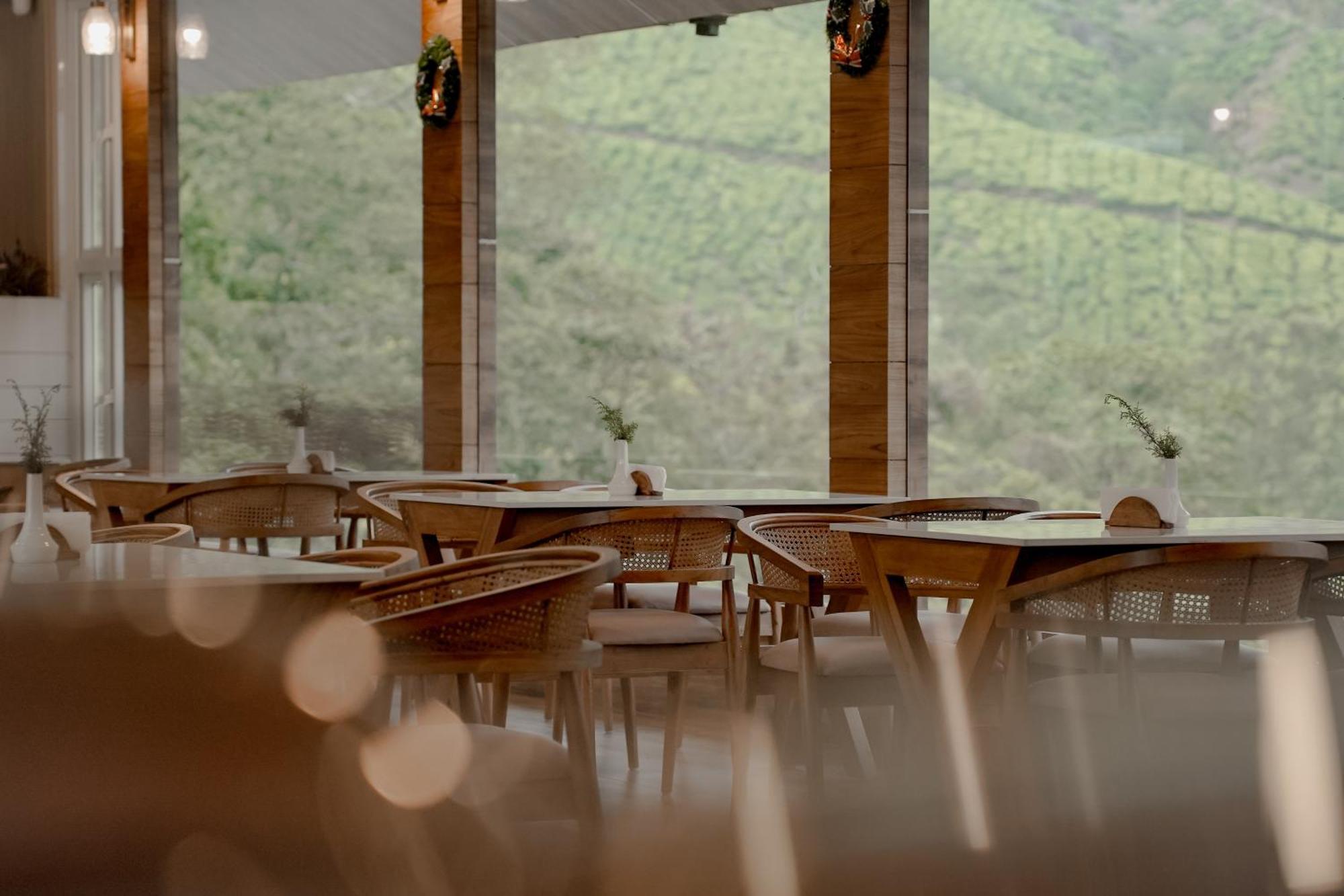 ホテル The Teatree Munnar Suryanelli エクステリア 写真