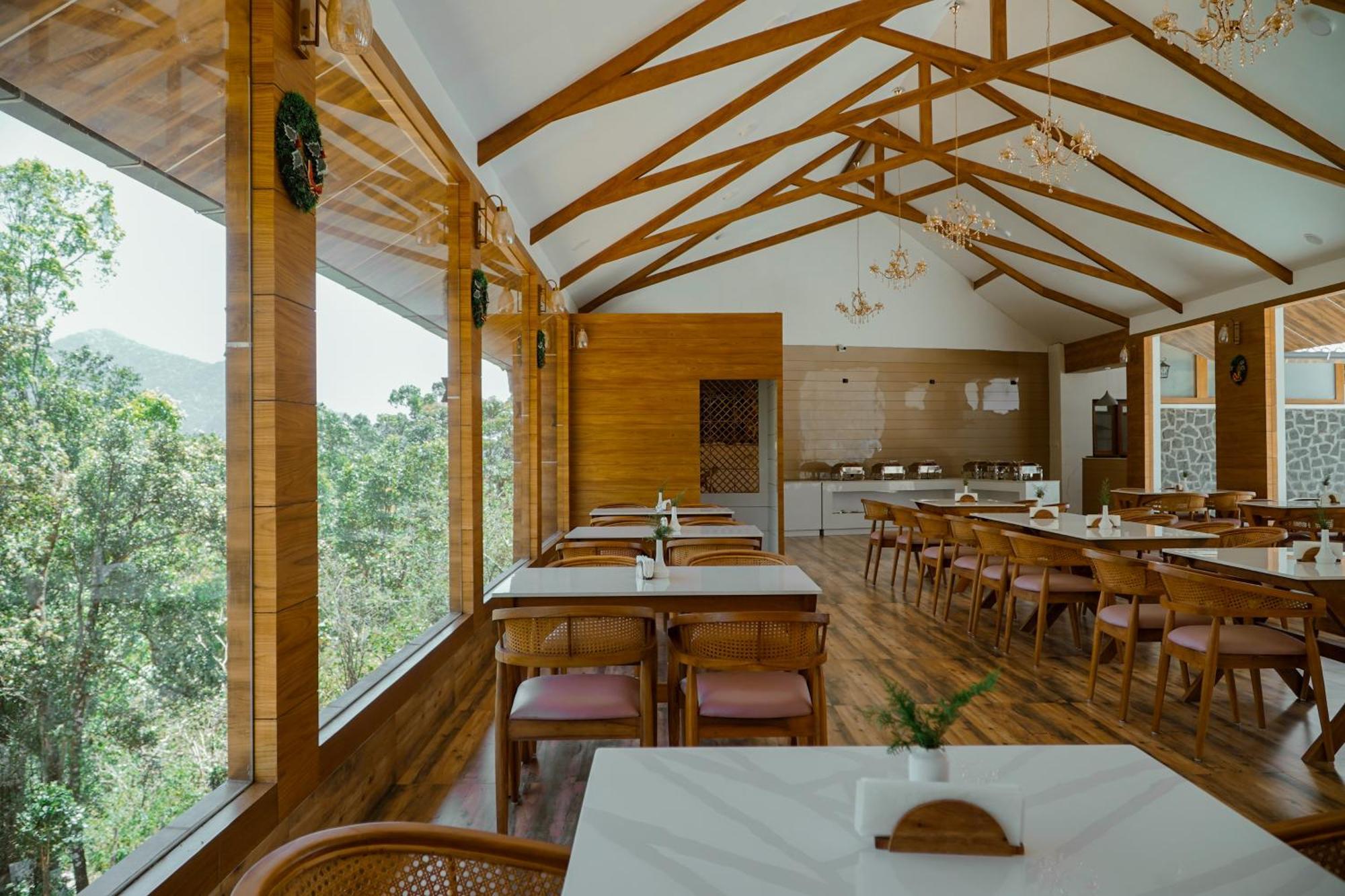 ホテル The Teatree Munnar Suryanelli エクステリア 写真